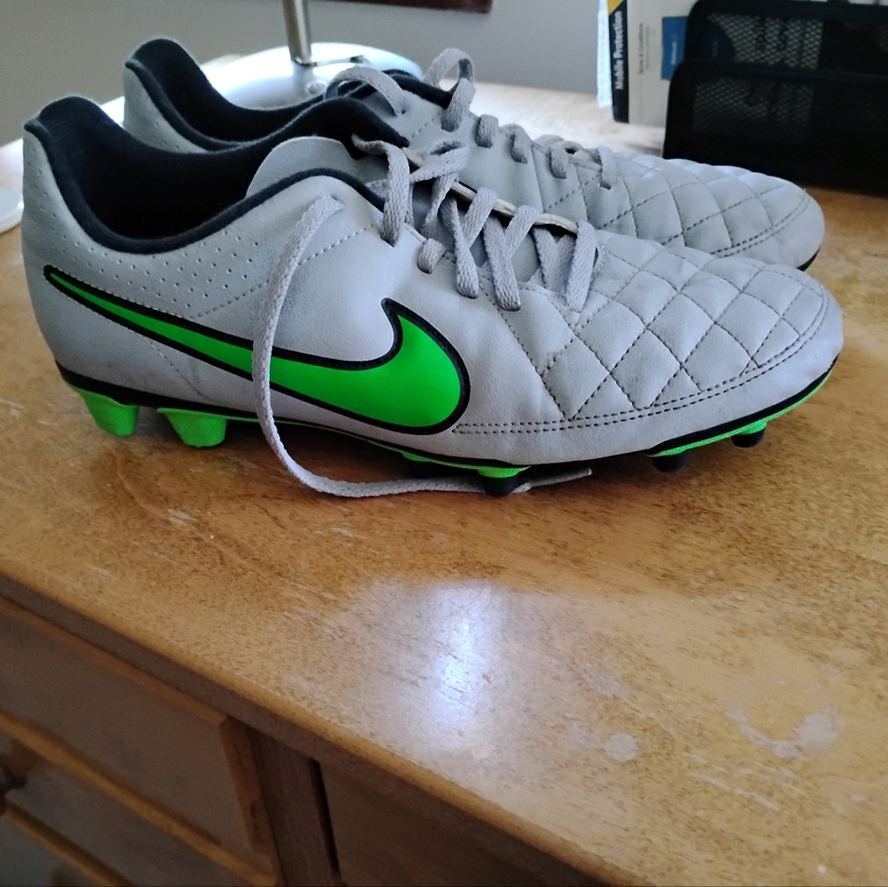 Nike Tiempo Men's Gray and Green Soccer Cleats